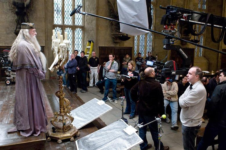 New Photo: <b>Behind</b> The <b>Scenes</b> Of <b>Harry Potter</b> And The <b>Half Blood Prince</b>