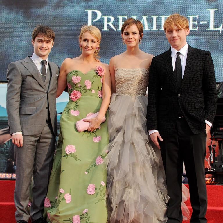 Inside J.K Rowling's relationship with the <b>Harry Potter</b> cast, her ...