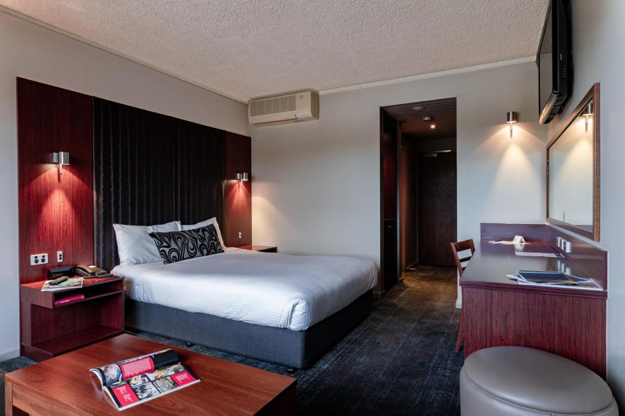 Standard Double or Twin Room,1011144130:JPEG