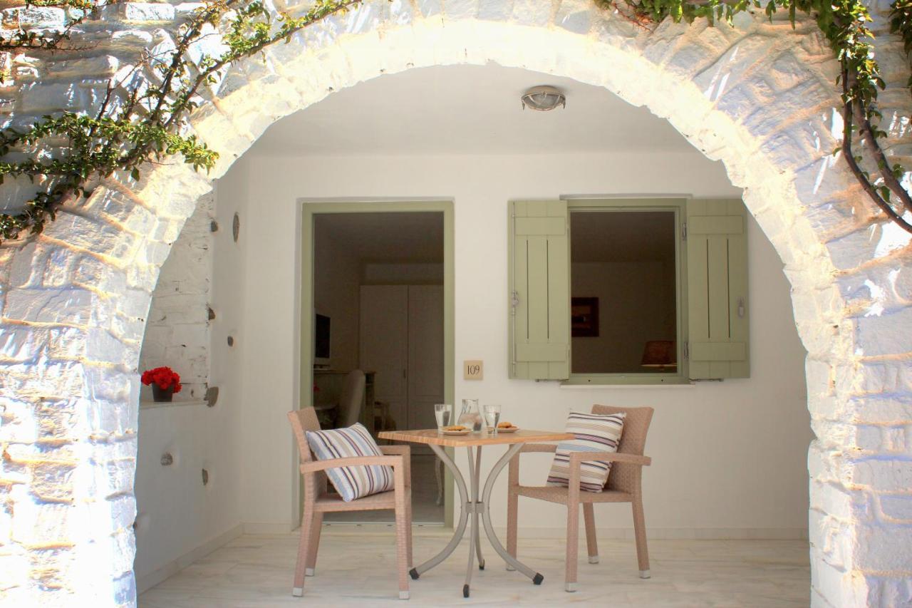 Junior Suite with Garden View