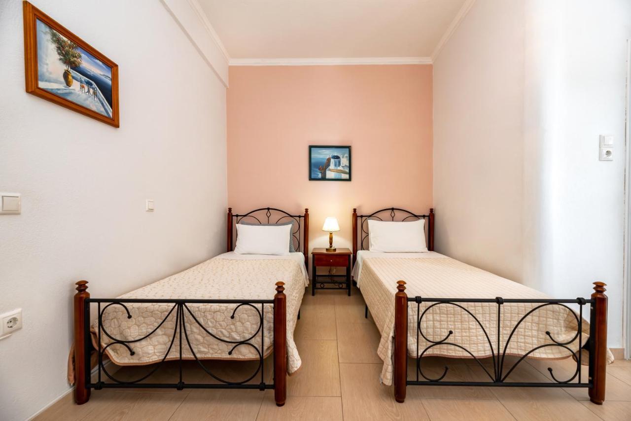 Twin Room,1589114634:JPEG