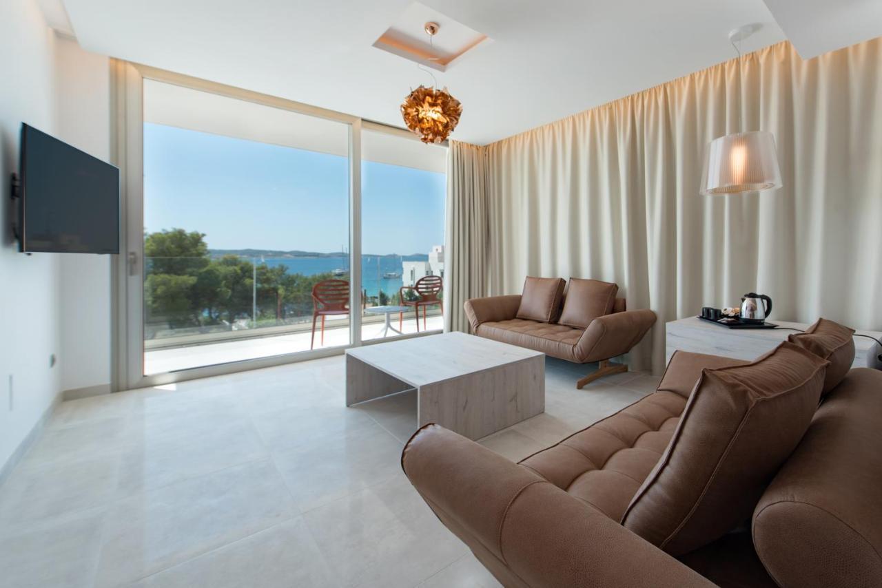 Suite Junior con vistas al jardín
