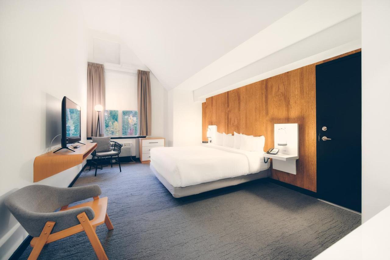 Superior King Room,508963818:JPEG
