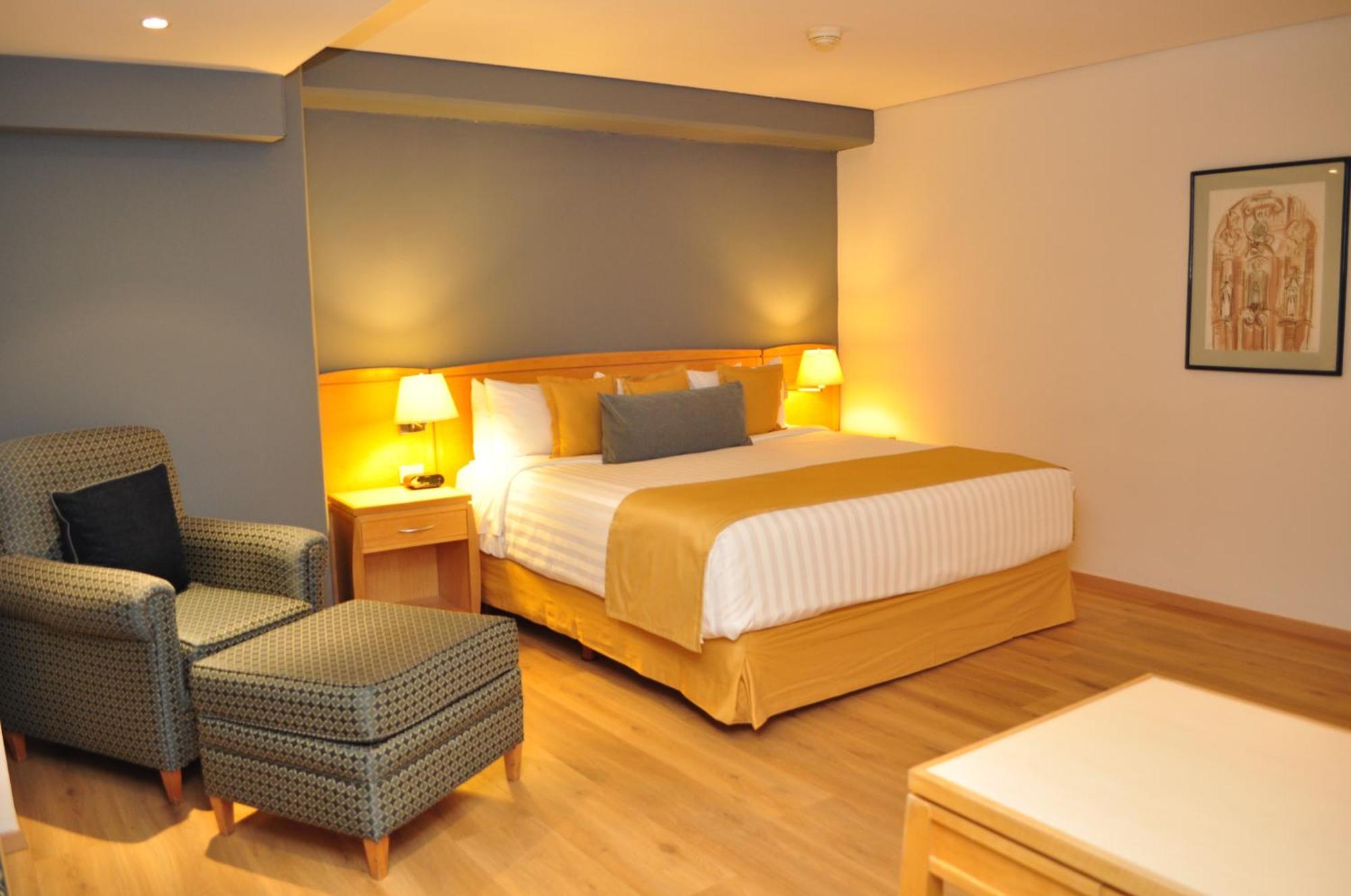 Premium King Room