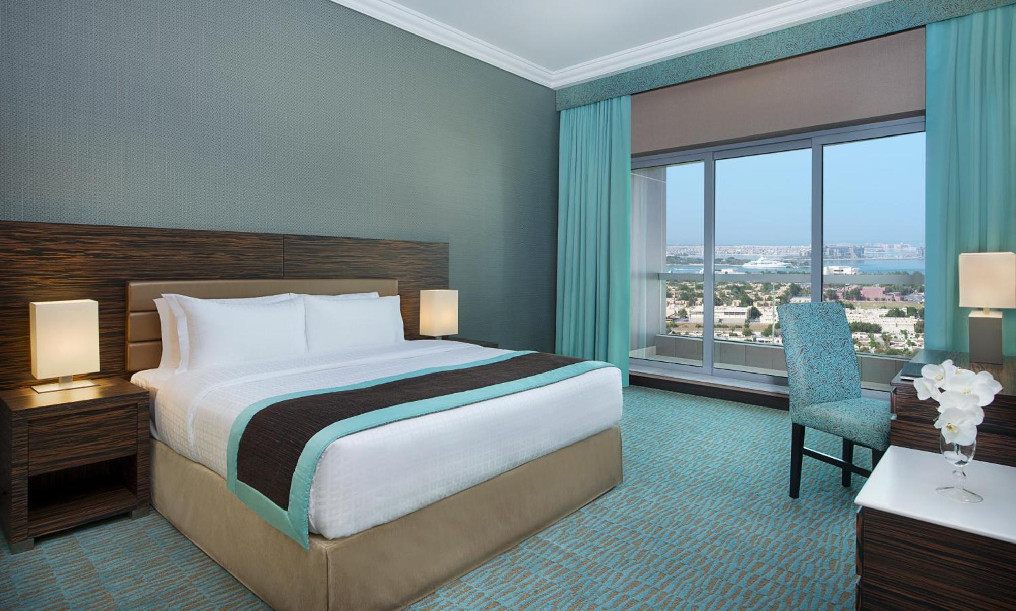 Two Bedroom SuiteWith Free Transfer To Beach & Selected Malls