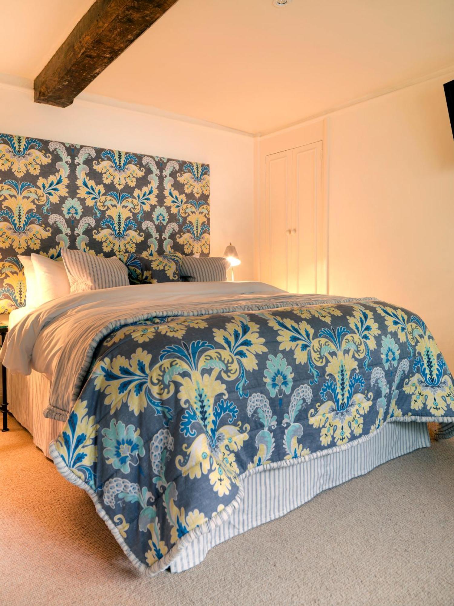 Double Room,1629887181:JPEG