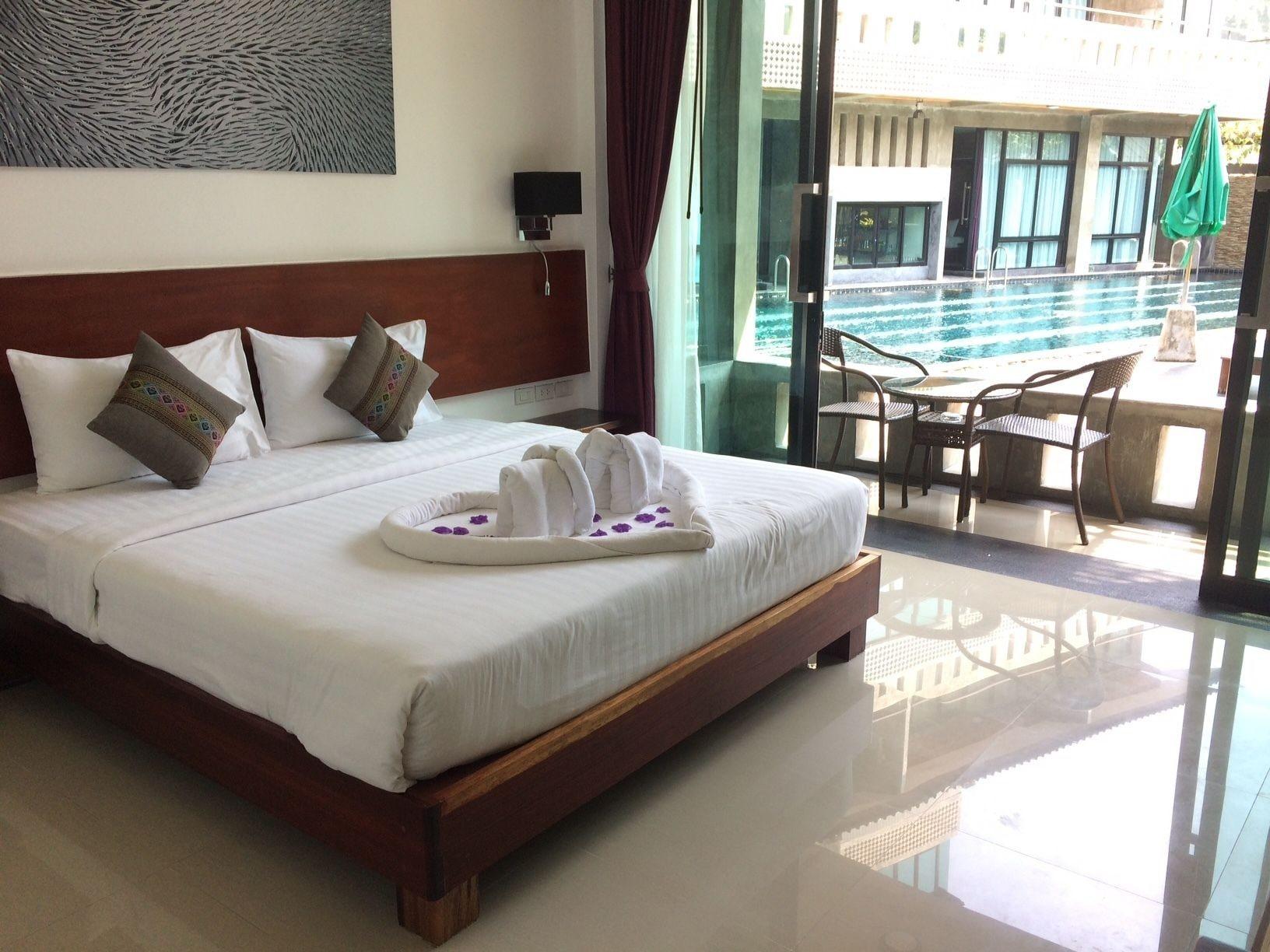 Chambre Double - Vue sur Piscine