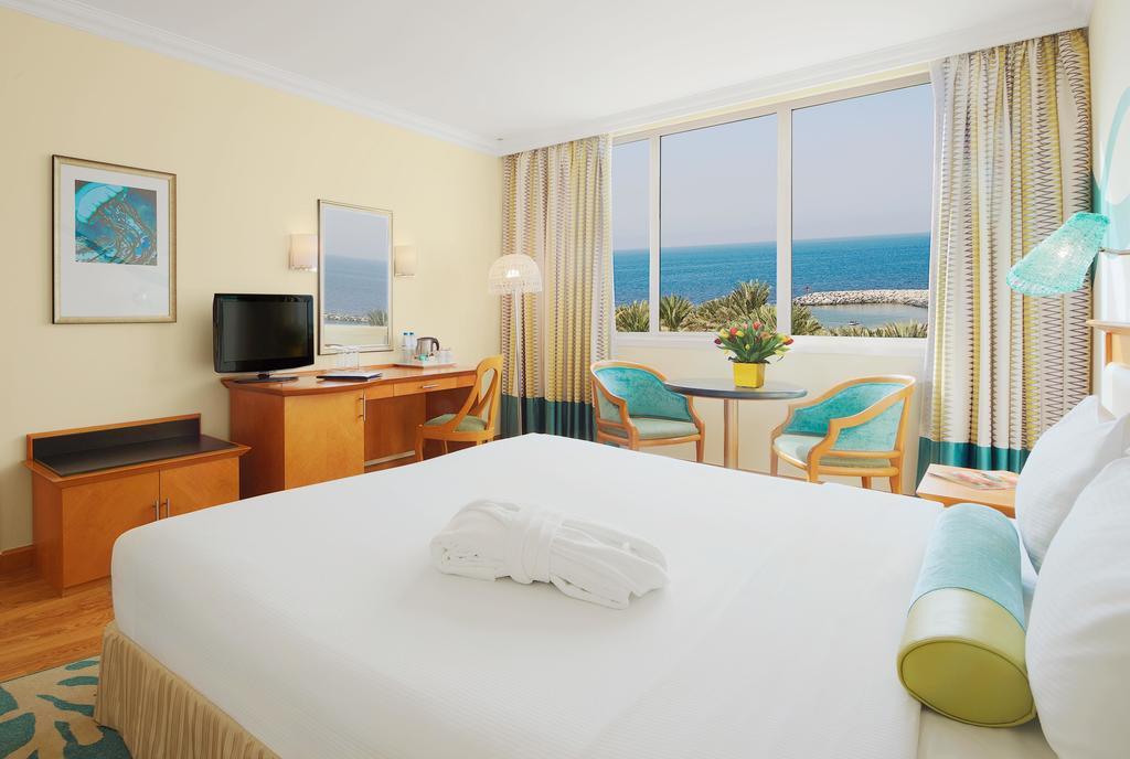 Oferta Staycation - Habitación Deluxe con vistas a la ciudad, 25% de descuento en el spa, 25% de descuento en comida y bebida, registro de entrada antes de lo habitual (10:00) y registro de salida después de lo habitual (16:00)