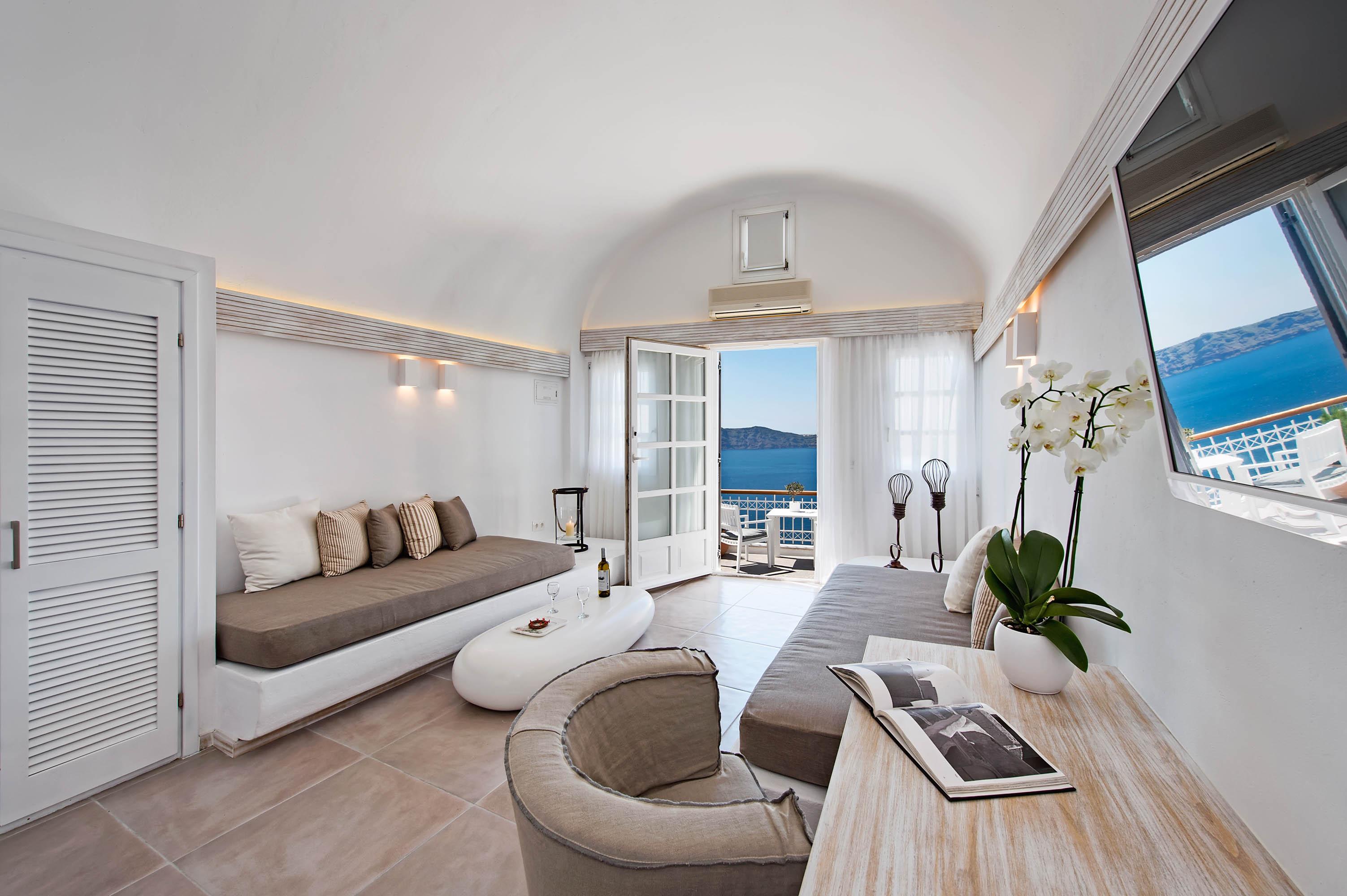 Deluxe Suite with Caldera View