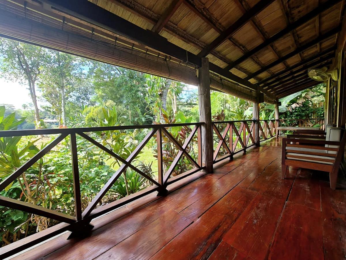 Private Family Bungalow with Garden View