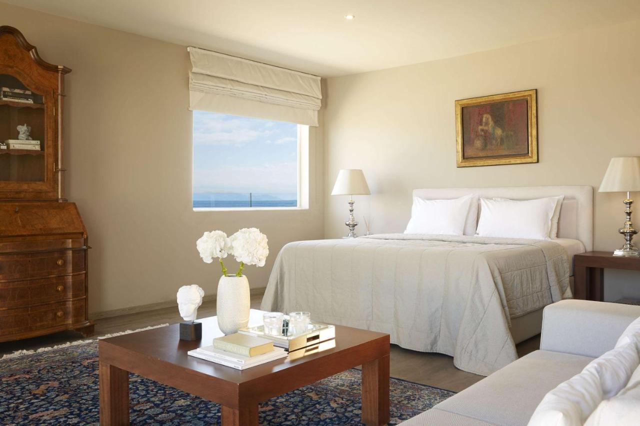 Executive Suite Panoramic View,1344925232:JPEG