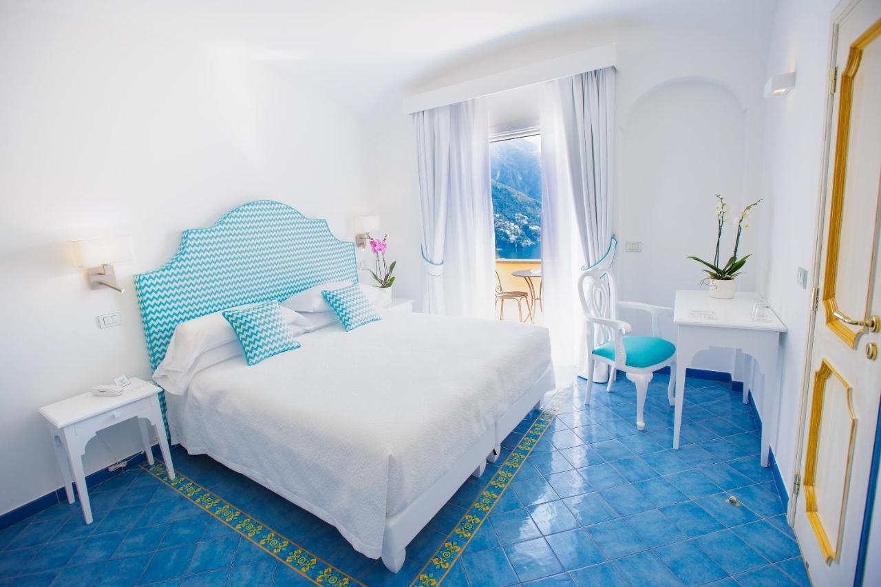 Habitación Doble Deluxe con terraza y vistas al mar
