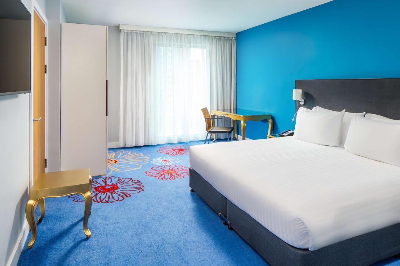 Standard Room,1539819079:JPEG