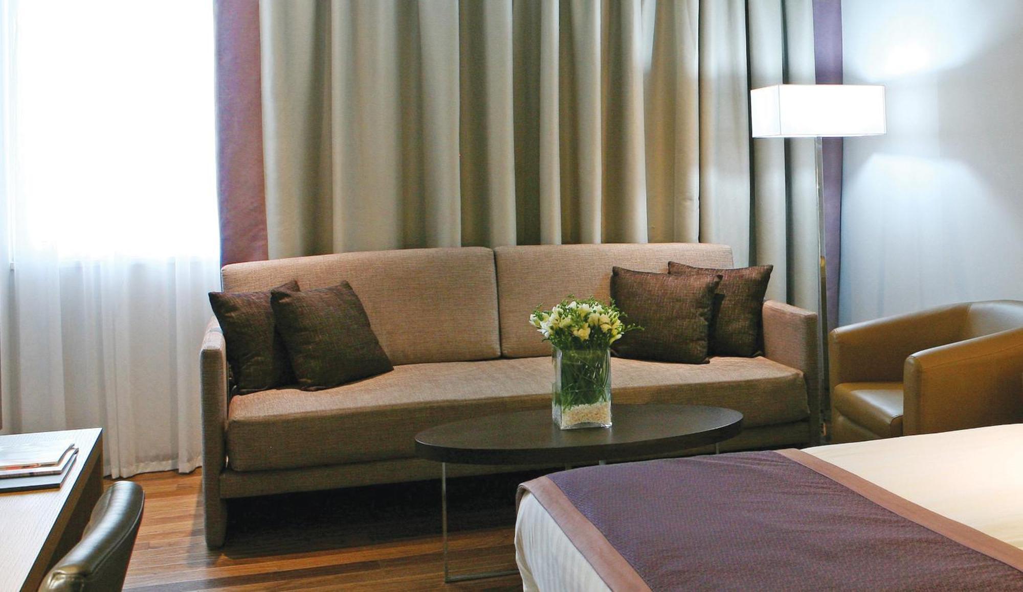 King Room Sofa Bed City View,1404240311:JPEG