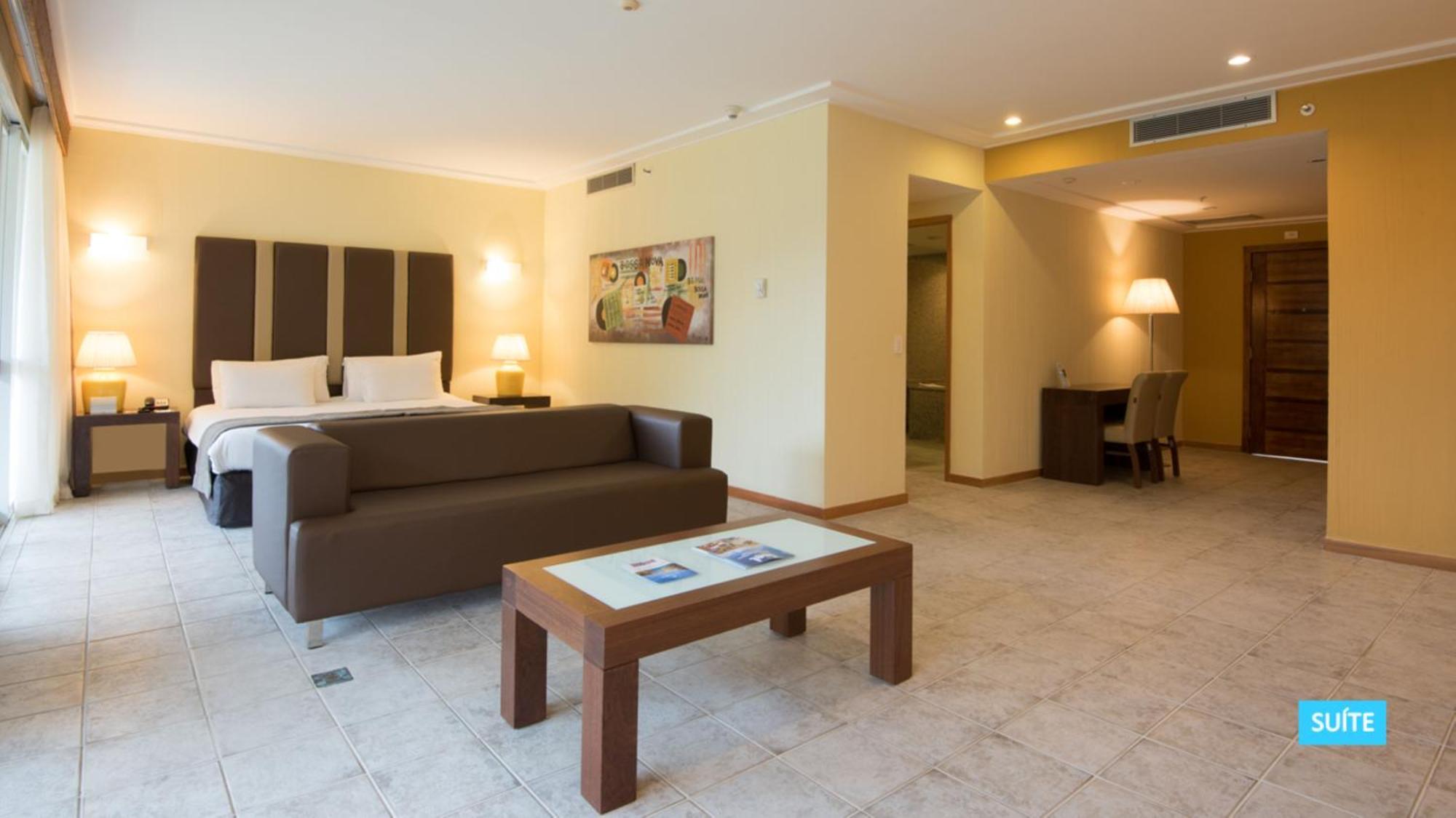 Suite,1459630339:JPEG