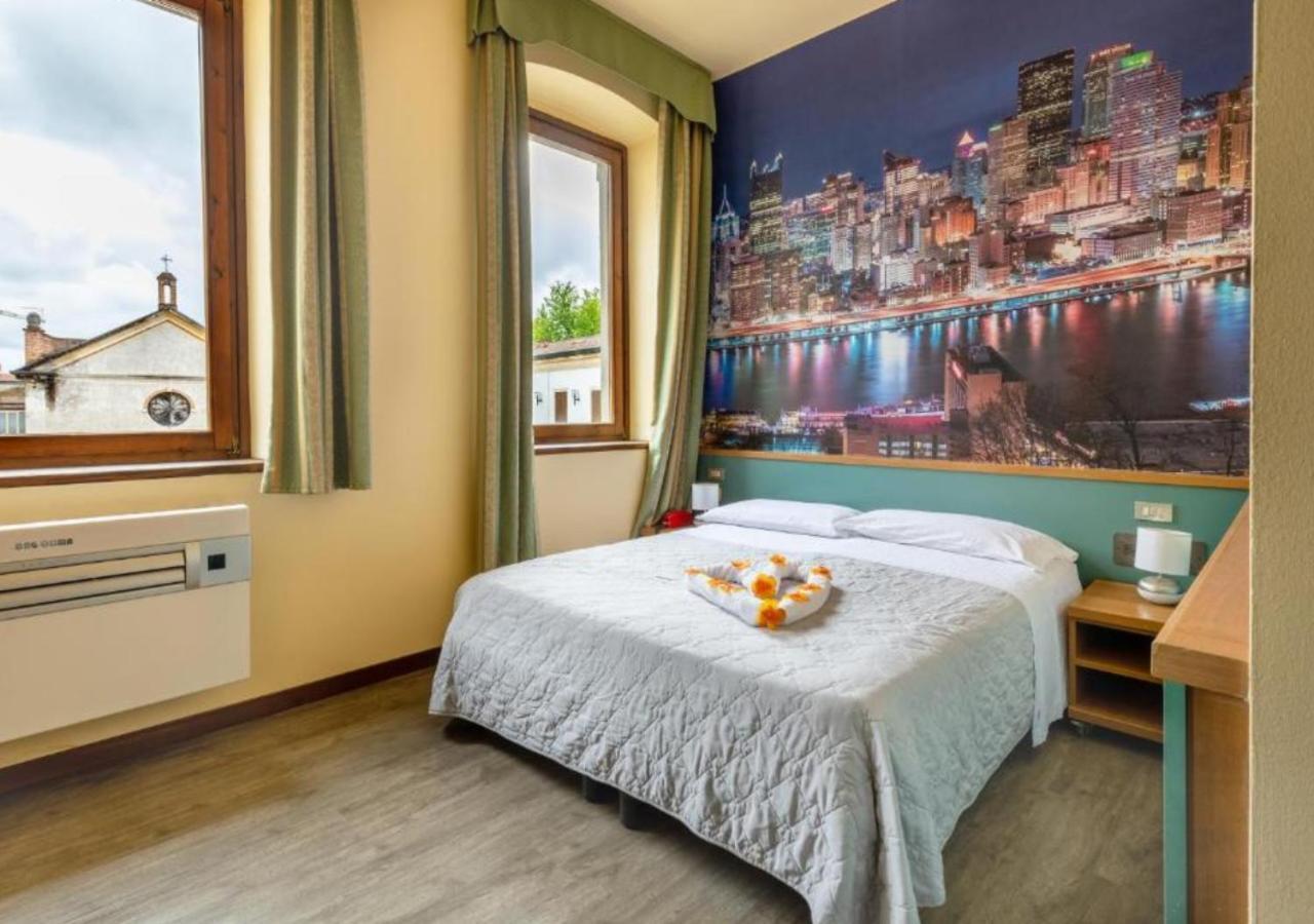 Standard Double Room,1415429625:JPEG