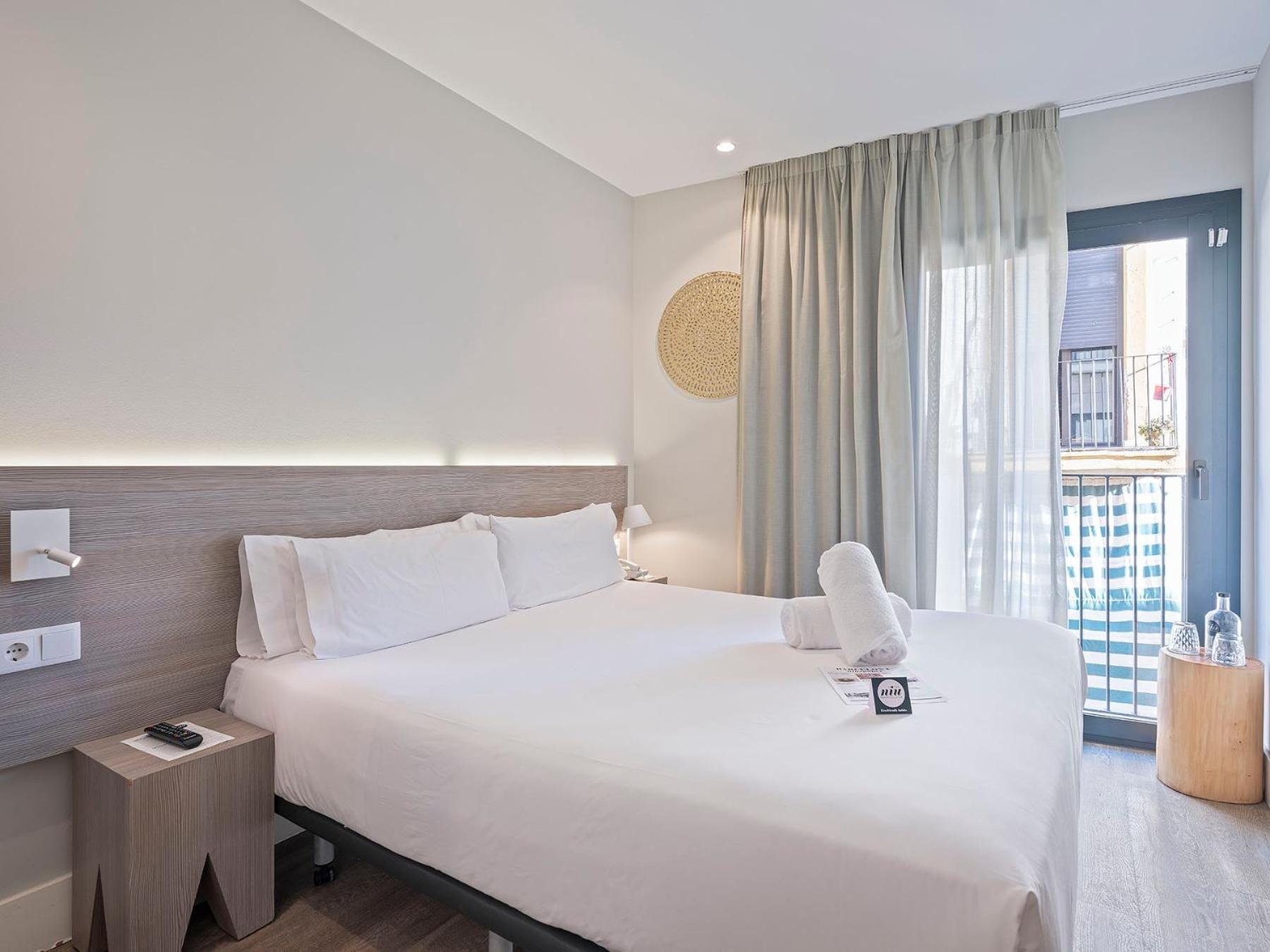 Small Double Room,1501336204:JPEG