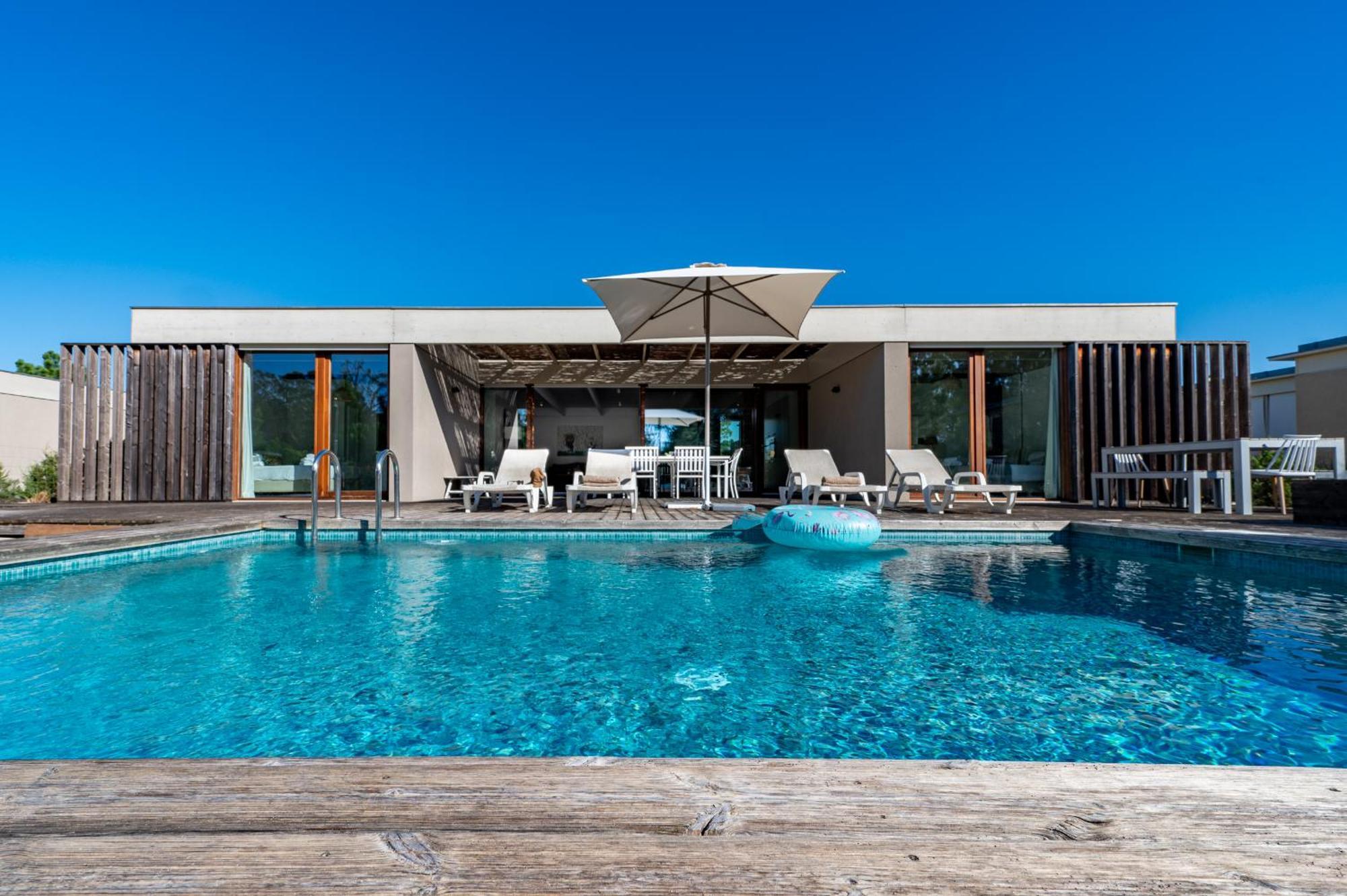 Four-Bedroom Villa,1500354547:JPEG