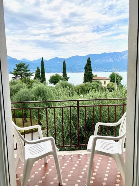 Camera Matrimoniale/Doppia con Letti Singoli con Vista Lago.