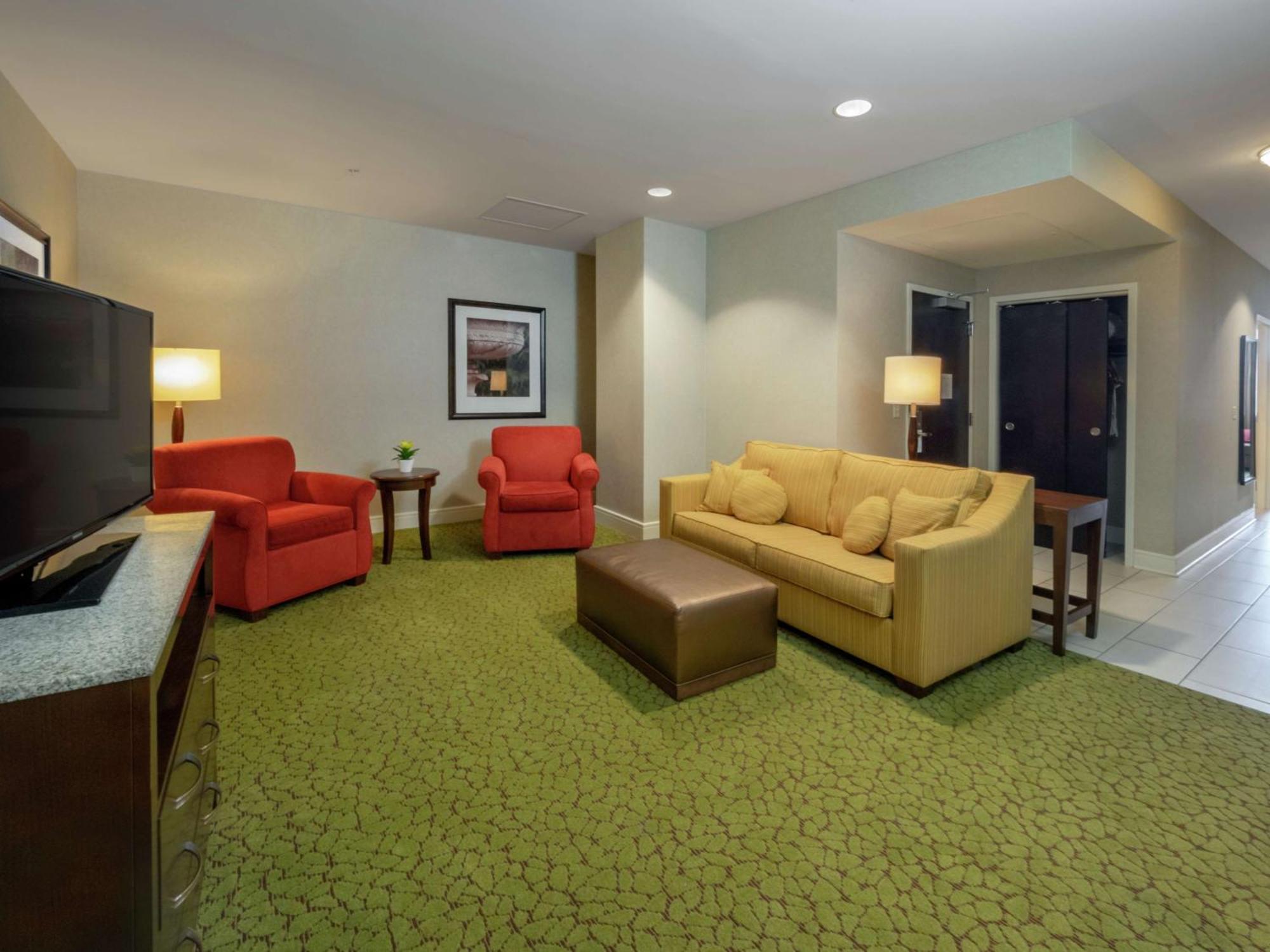 Queen Suite Two Queen Beds City View,1551410434:JPEG