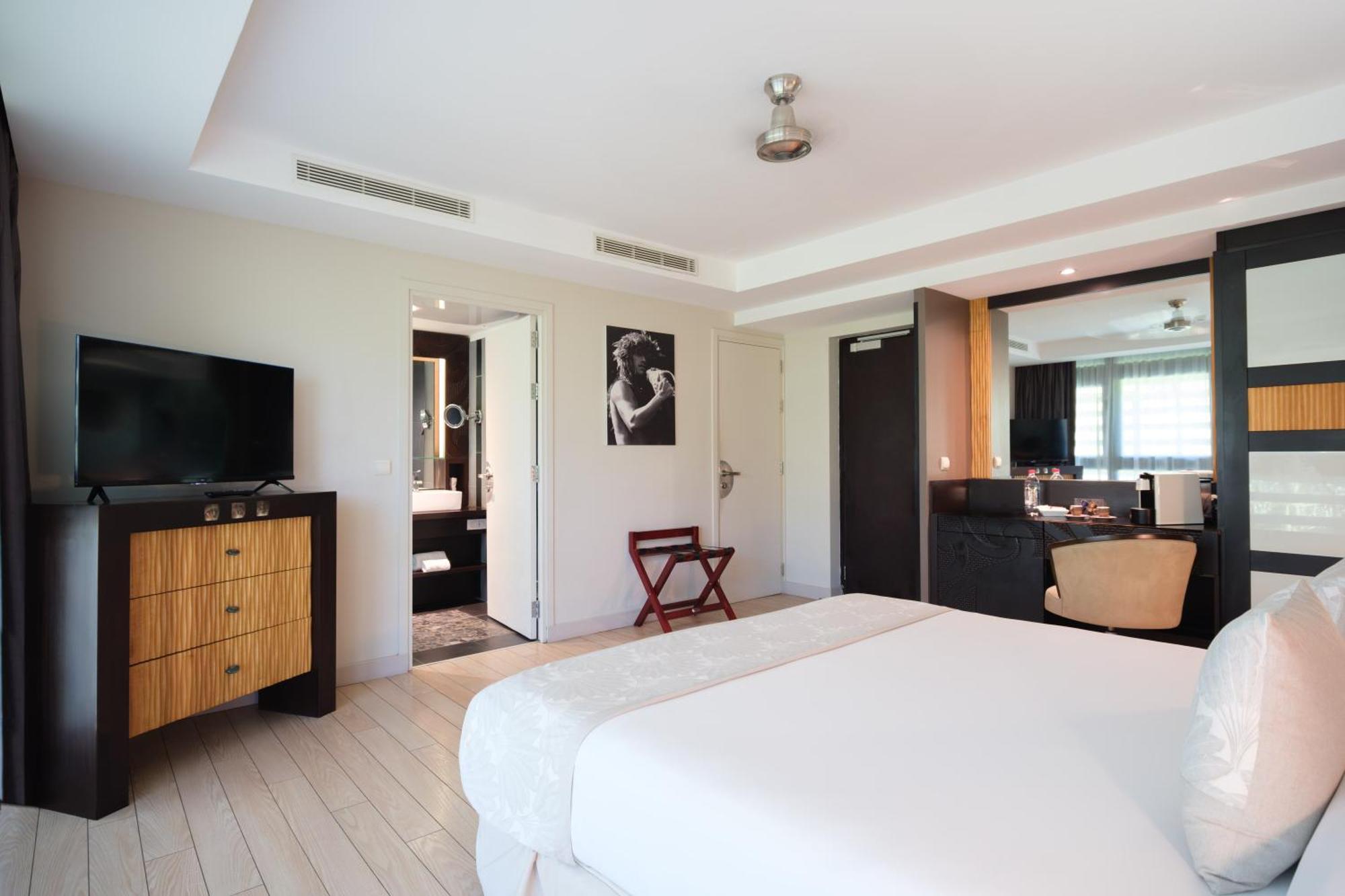 Standard Room,1552103809:JPEG