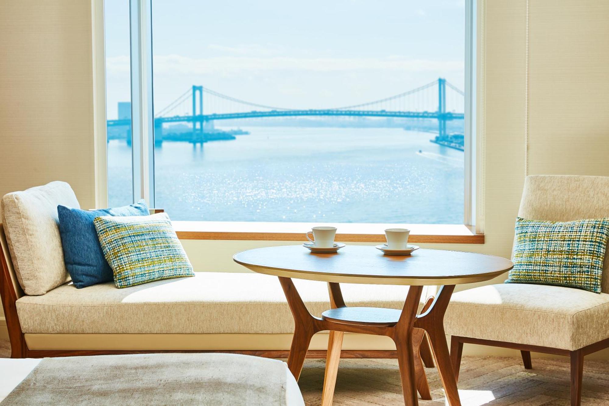 Classic King Room with Bay View
