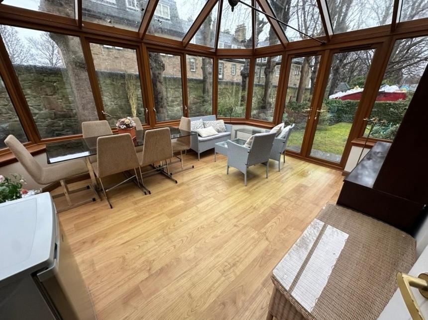Habitación Familiar con vistas al jardín