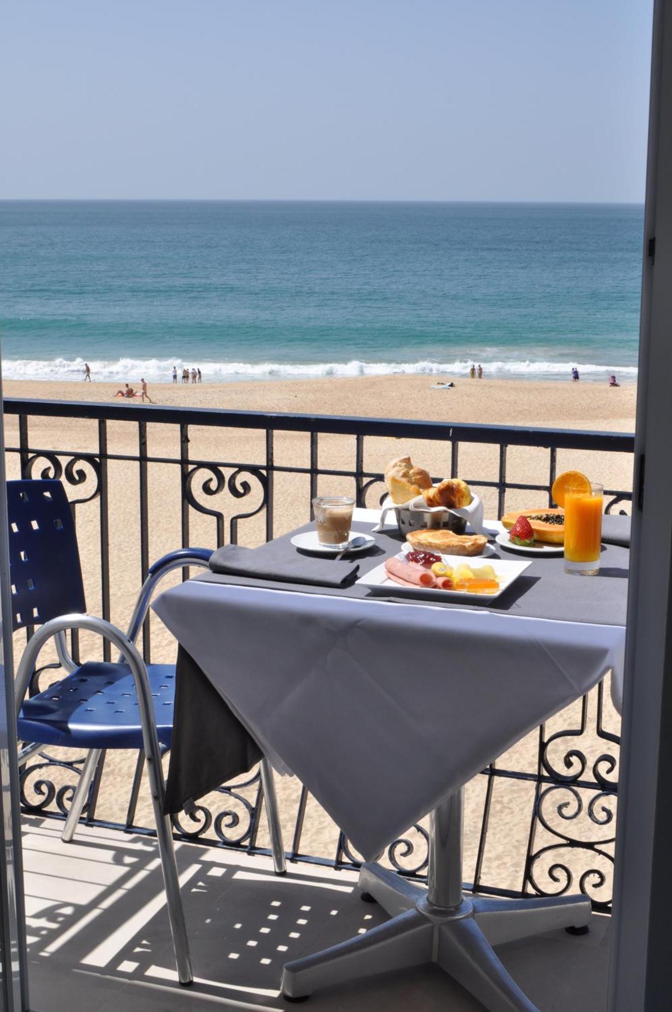 Double Room Frontal Sea View