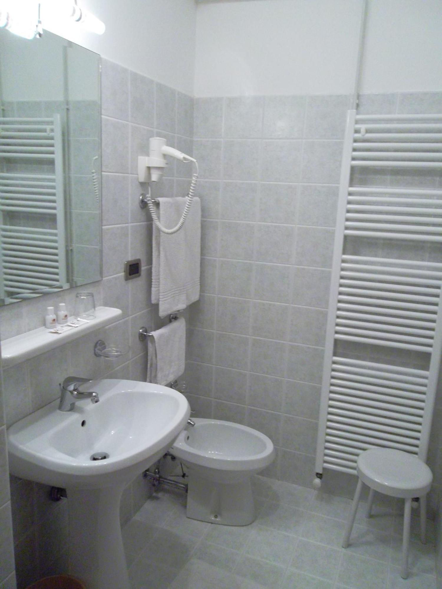 Double Room,1580592967:JPEG