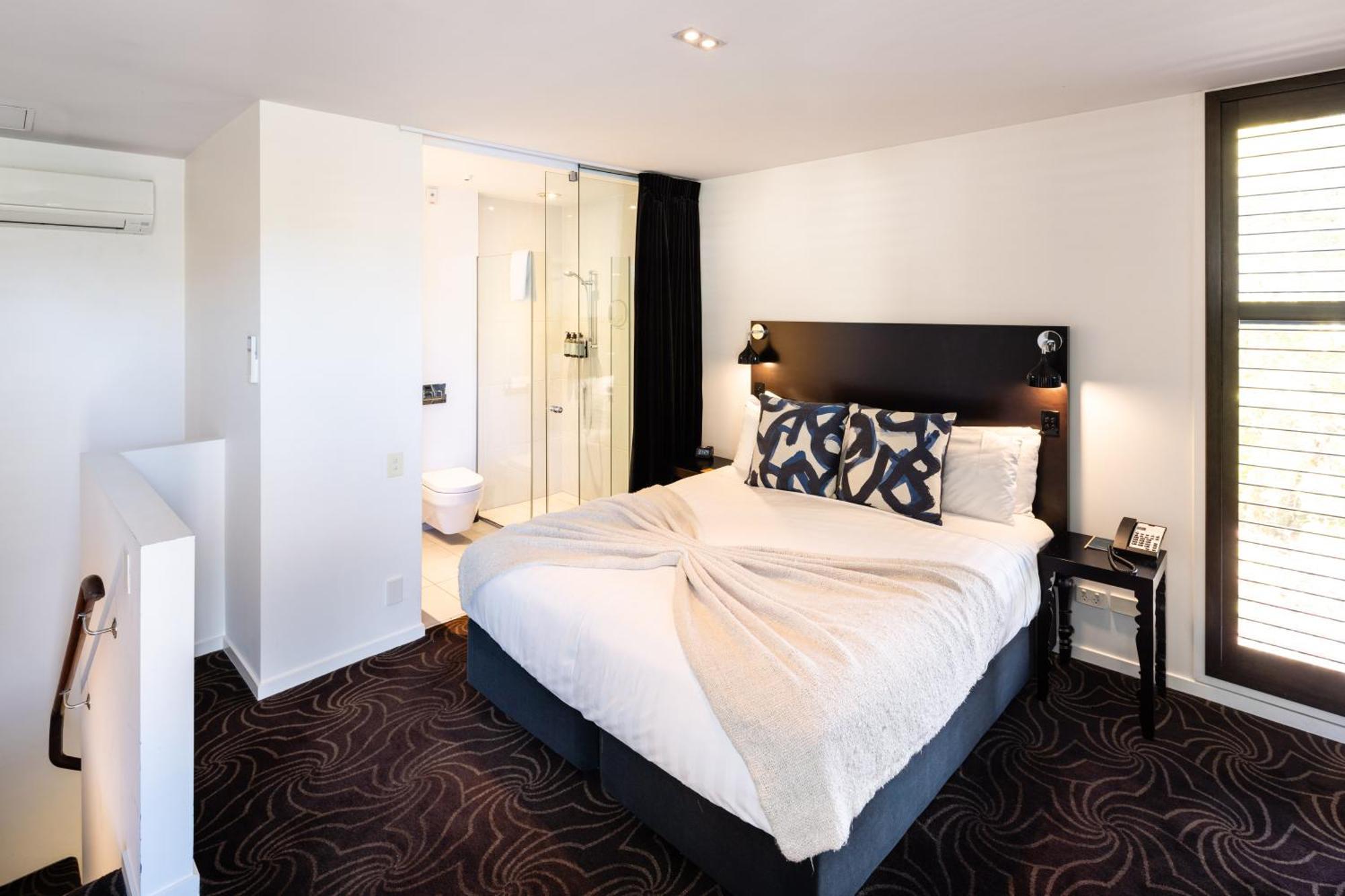 Tower Two-Bedroom Suite,1587499951:JPEG