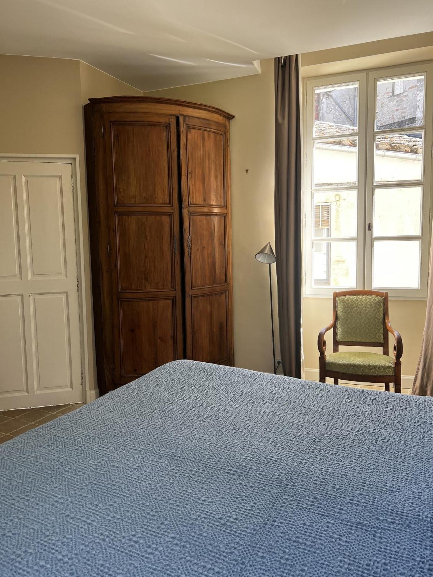 Deluxe Double Room Bath