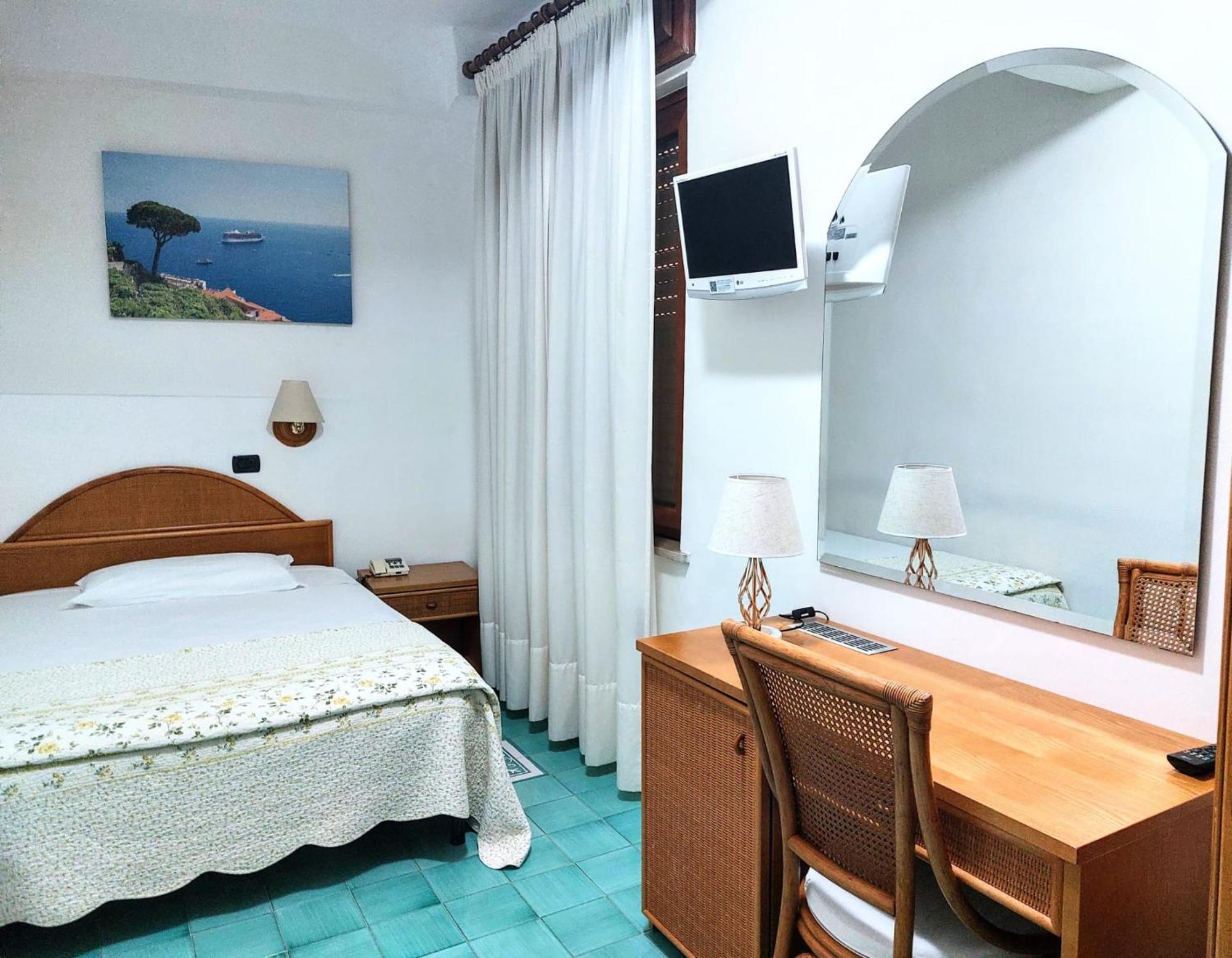 Economy Single Room