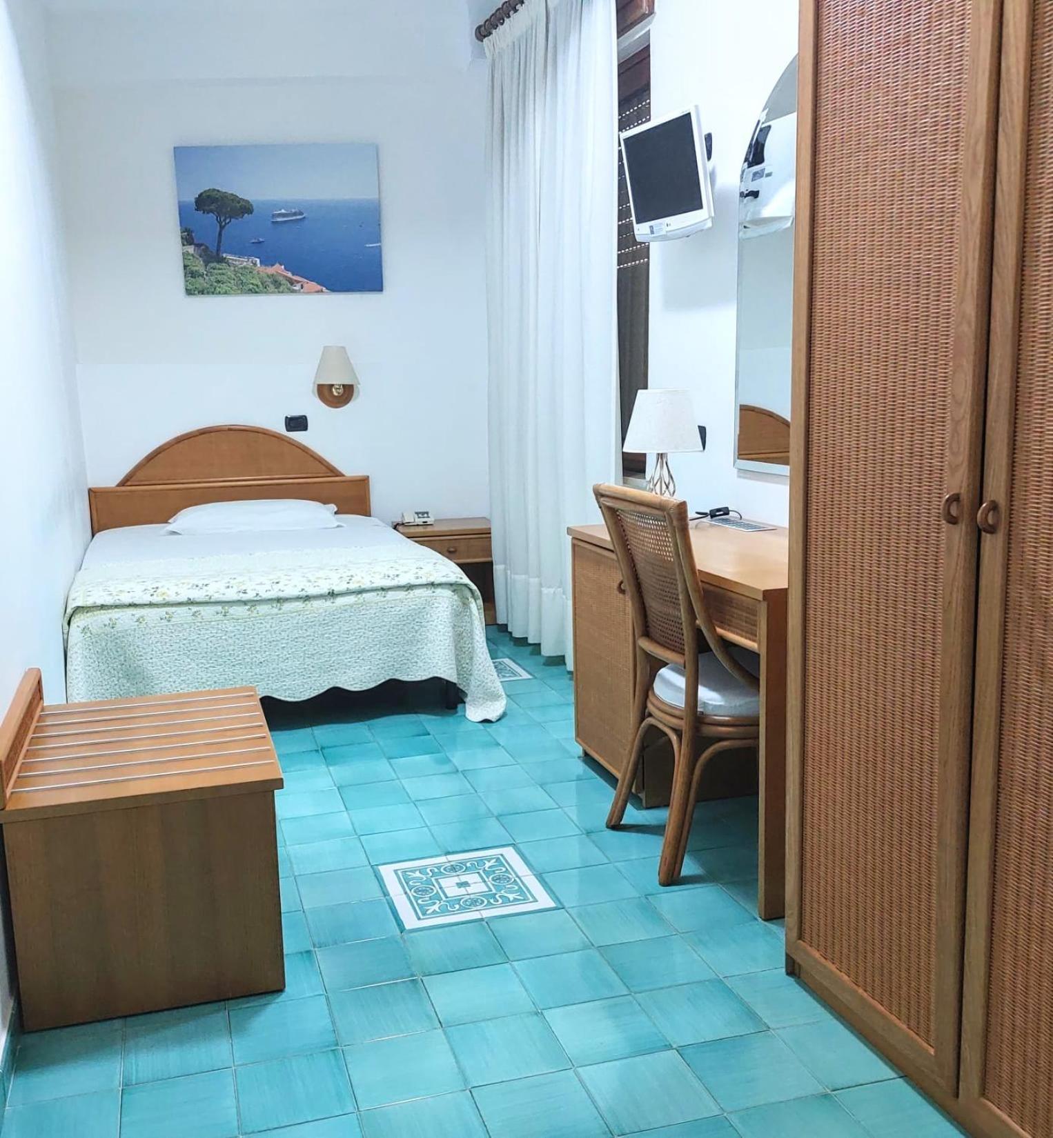 Economy Single Room