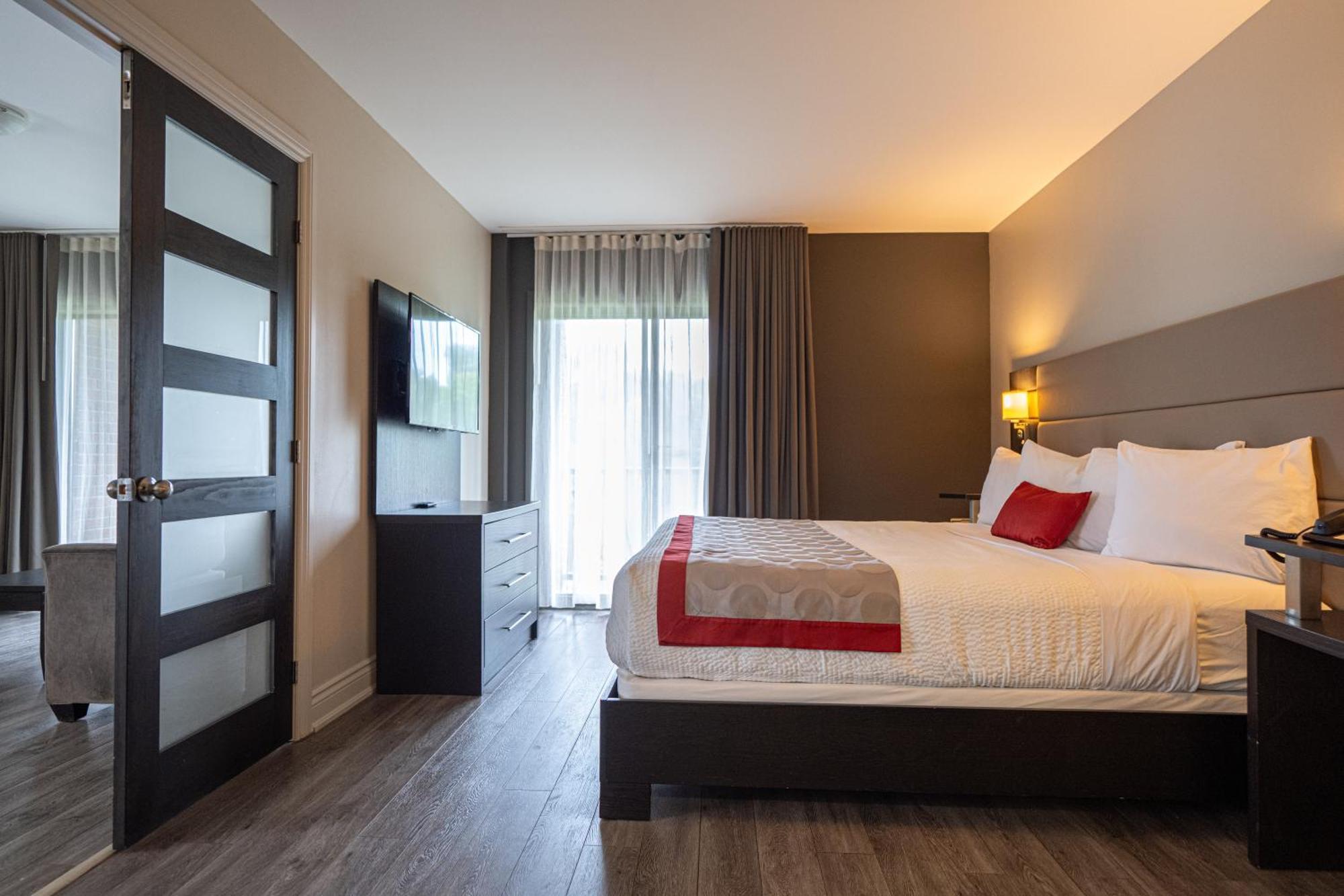 1 King Mobility Accessible Studio Suite, Water Front, Non-Smoking,1602327971:JPEG