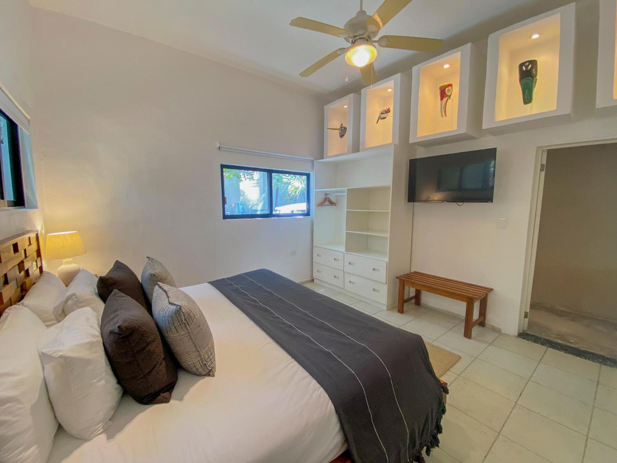 Two-Bedroom Suite,1612960584:JPEG