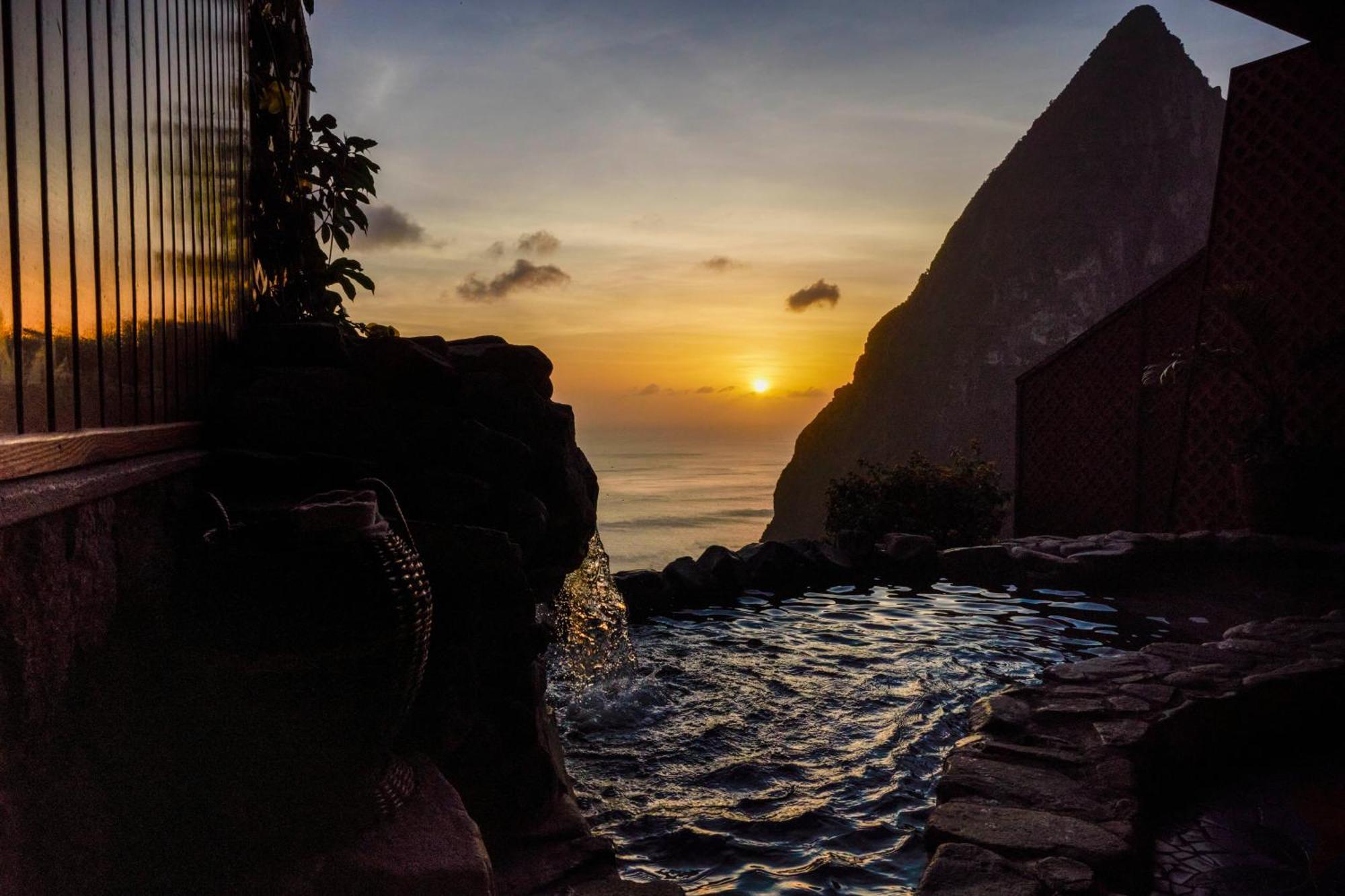 Rainbow Suite plunge pool