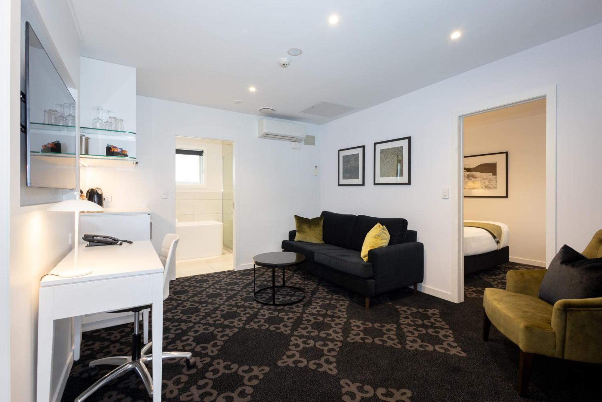 Boutique One-Bedroom Suite