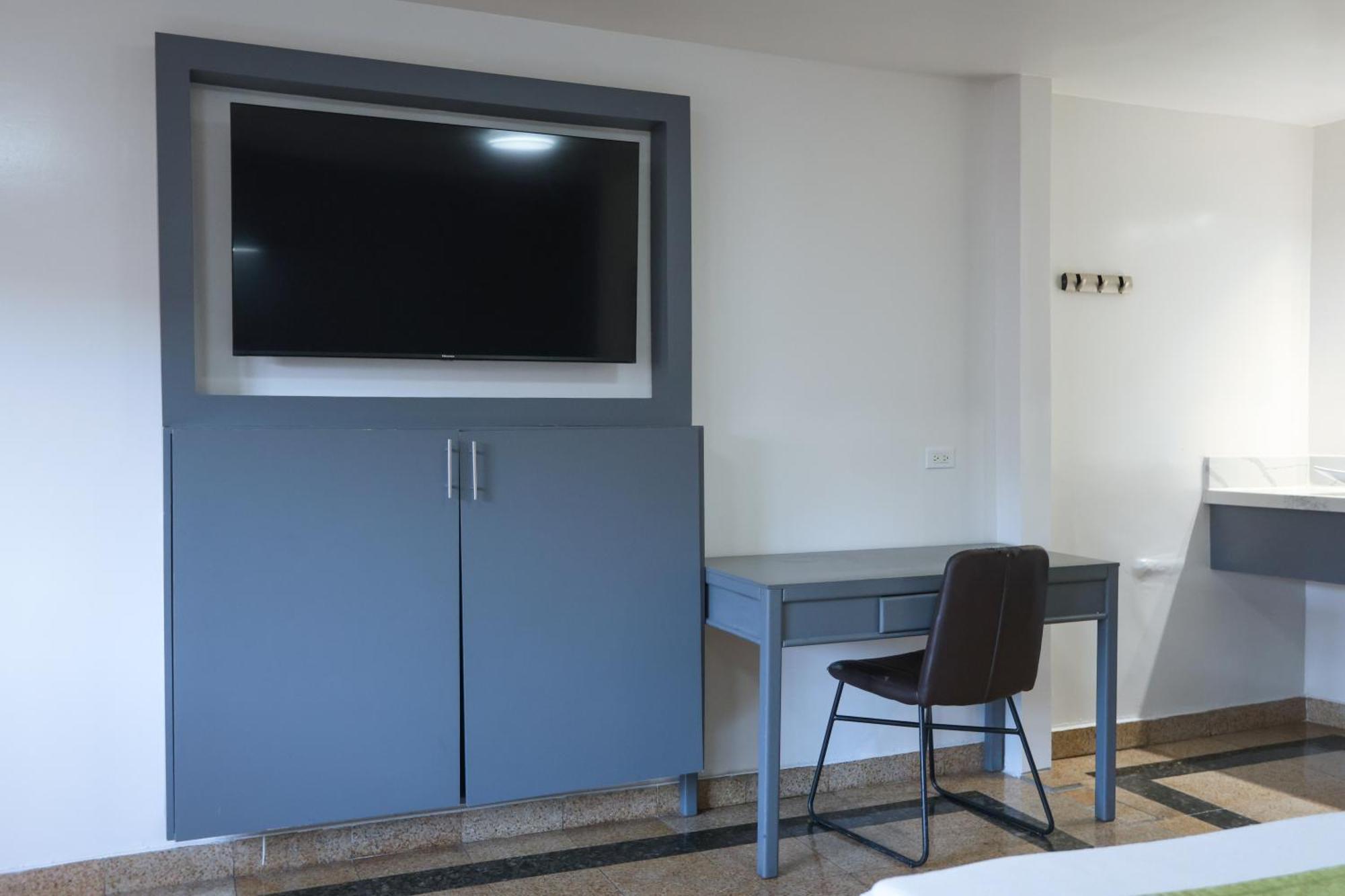 Habitación Doble con 2 camas dobles grandes