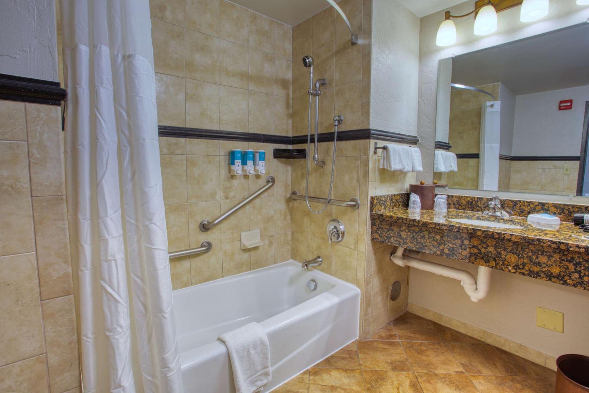 Habitación Deluxe con bañera - 2 camas grandes - Adaptada para personas con discapacidad