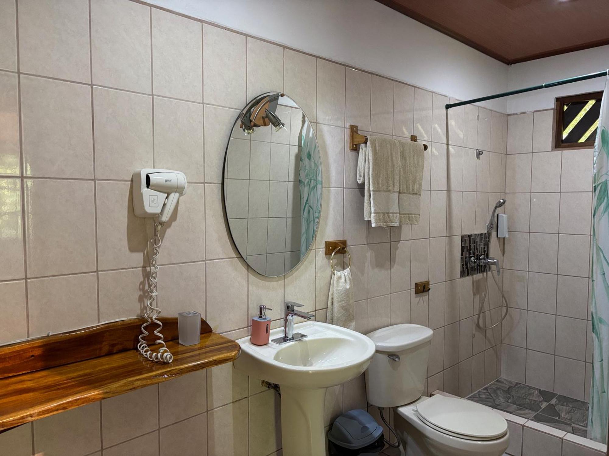 Standard Twin Room,1631567613:JPEG