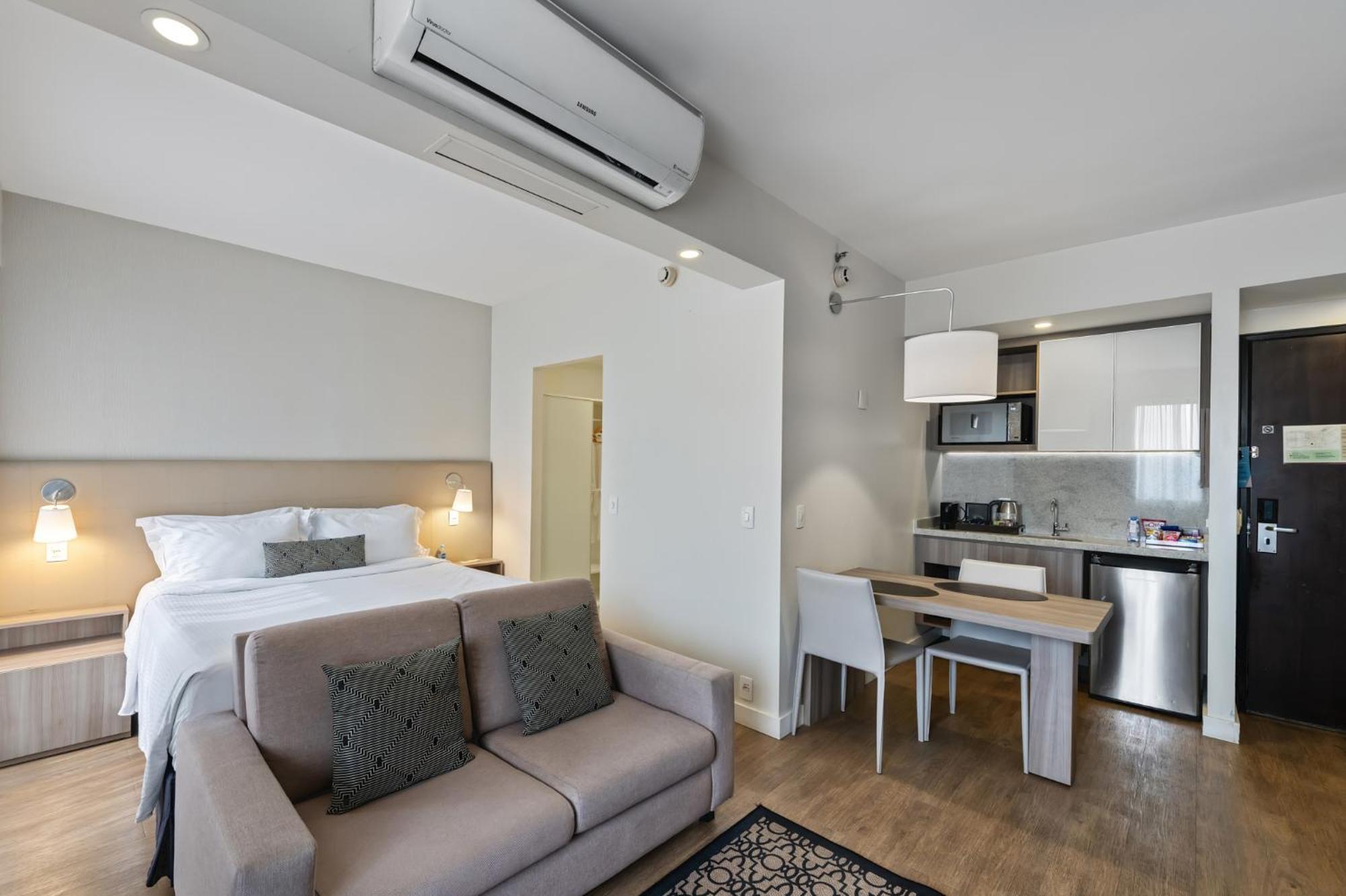 Deluxe Kamer met Queensize Bedden en Bonusvoorzieningen