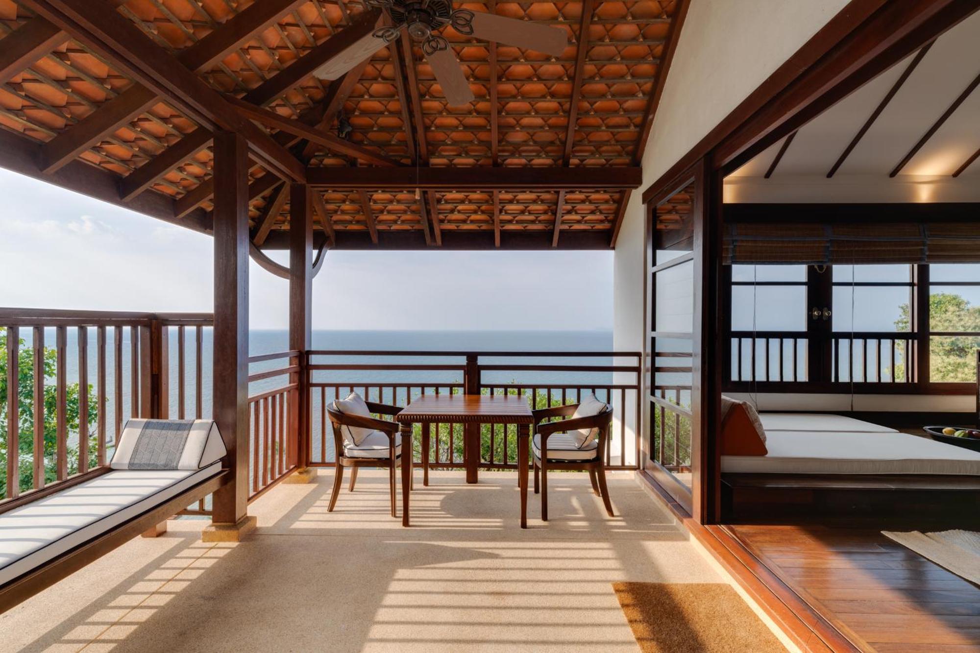 One-Bedroom Sea View Villa