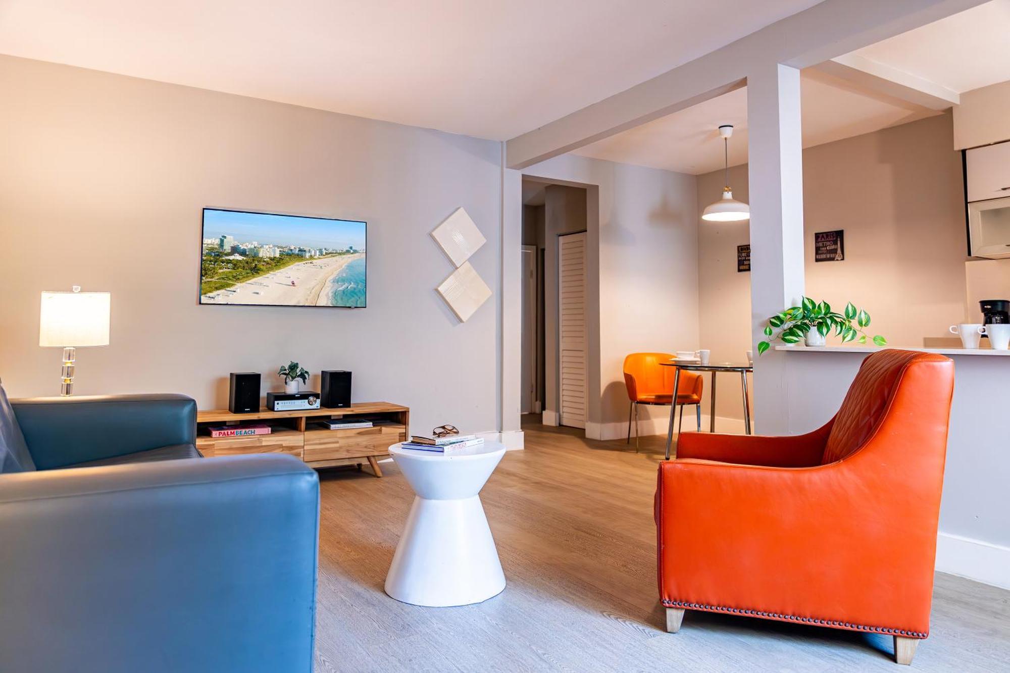 One Bedroom Queen Suite