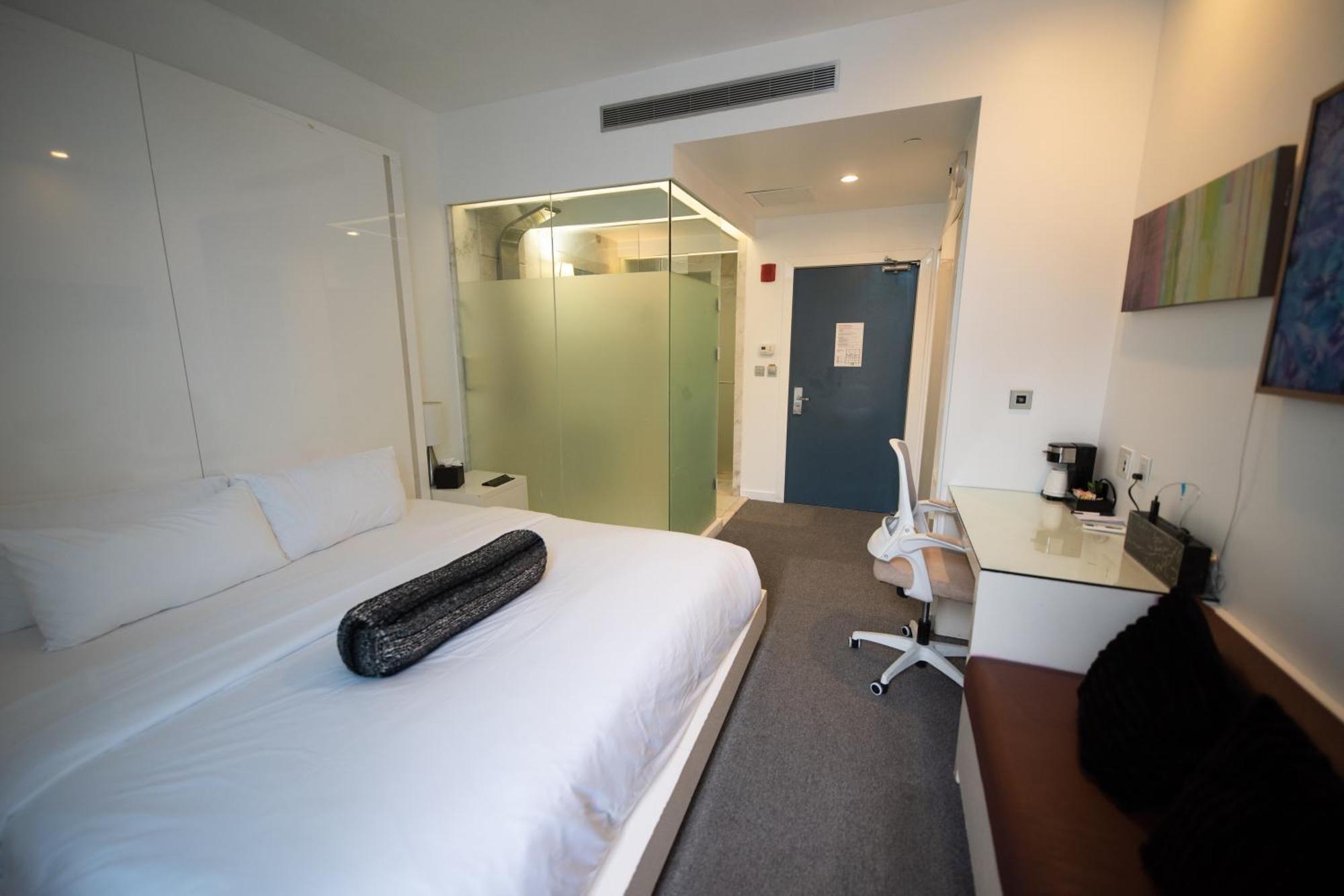 Deluxe King Room Balcony