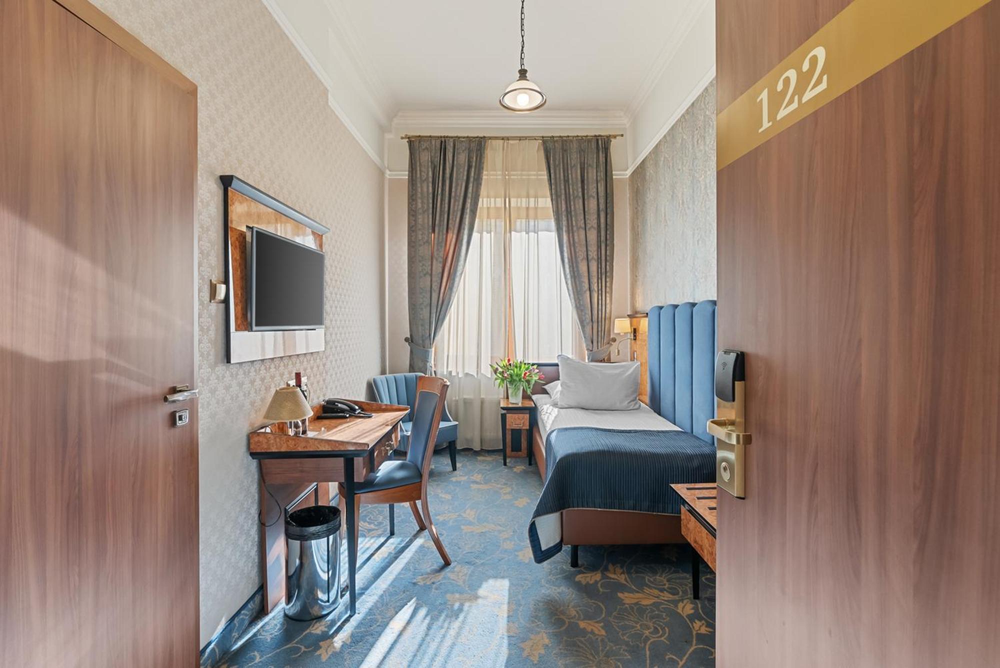 Single Room