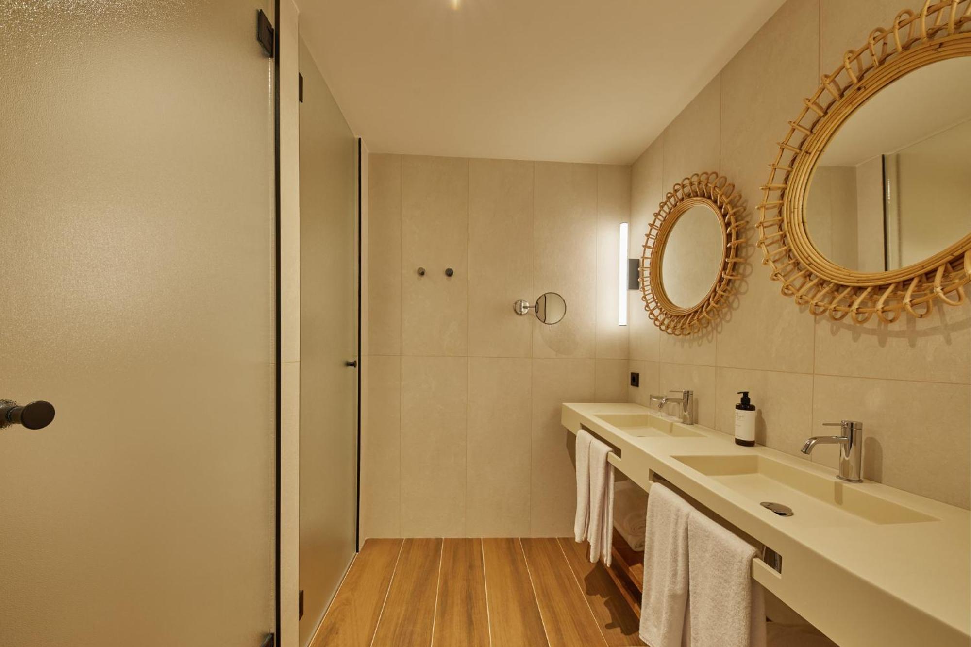 My Favorite Club Deluxe,1660288084:JPEG