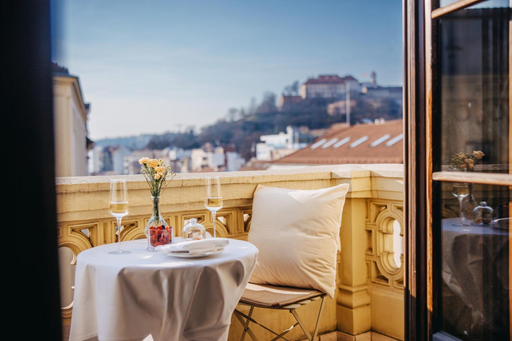 Chambre Lit King-Size avec Balcon