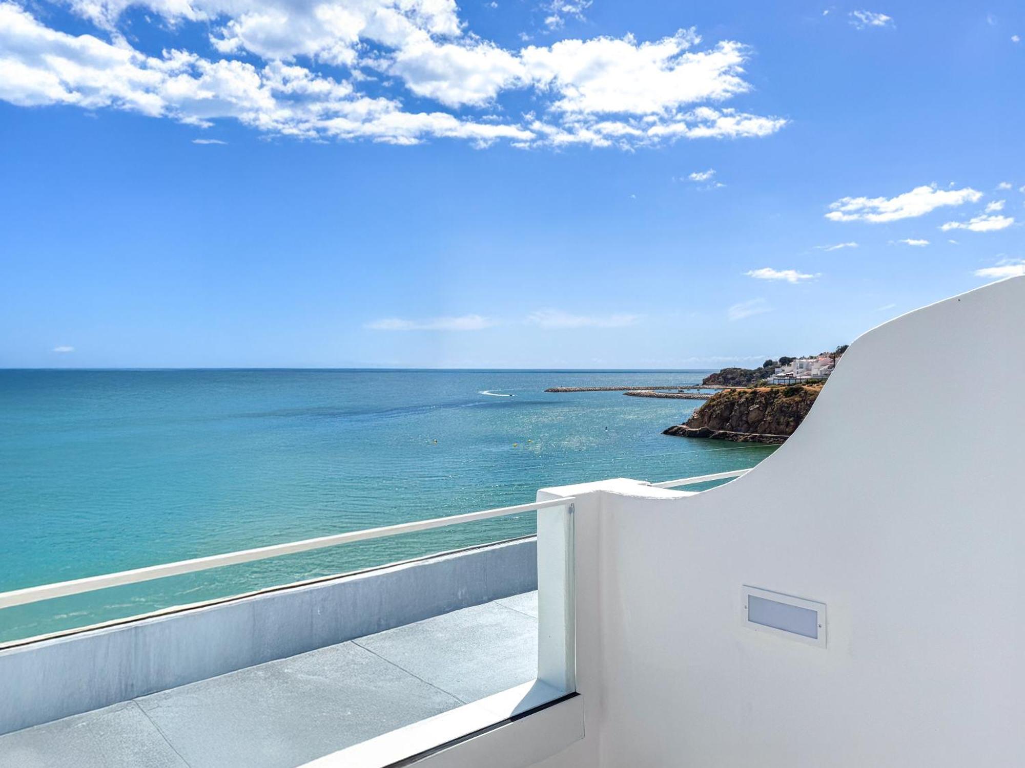 Suíte Júnior com Vista do Mar