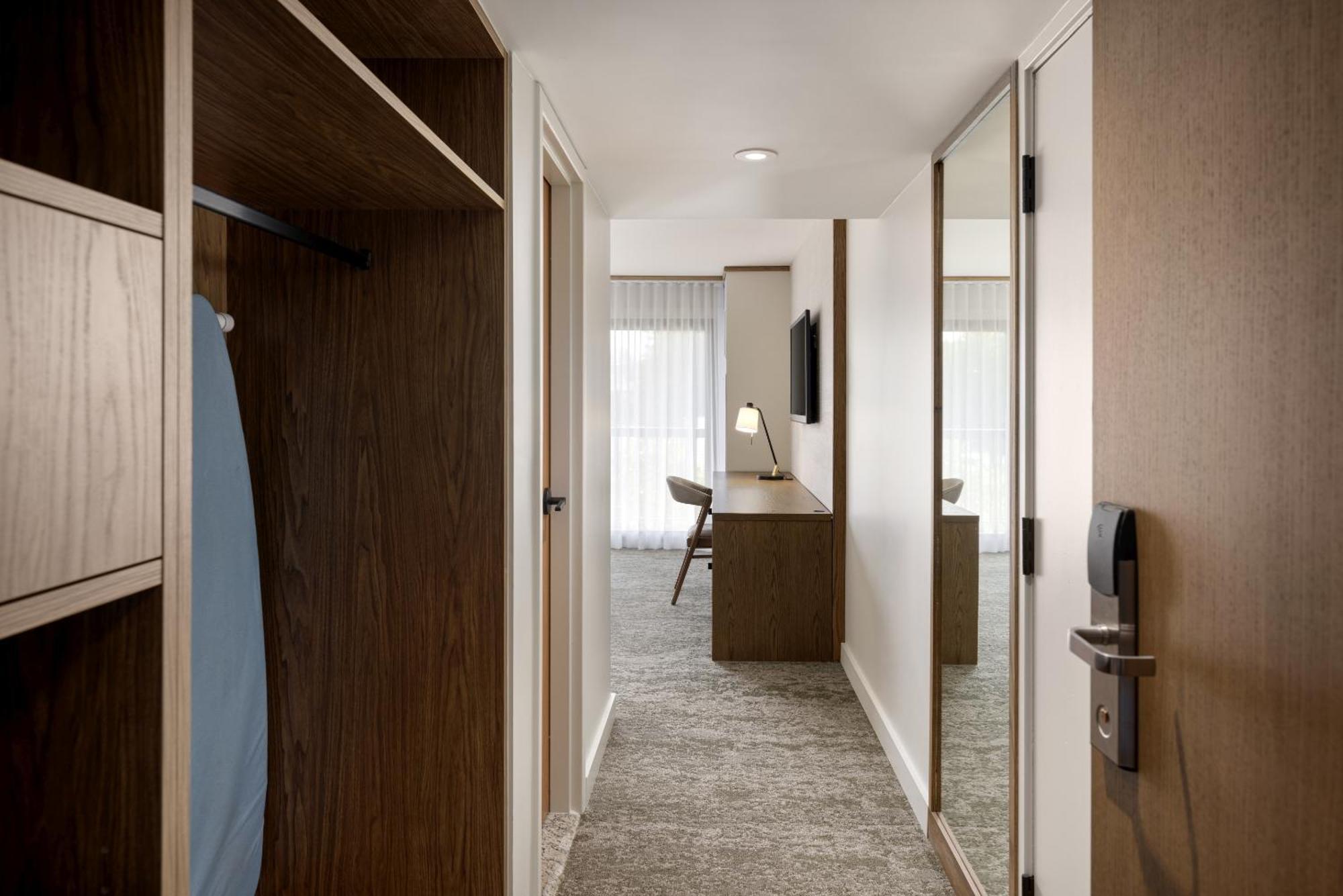 Habitación Superior Esquinera Comunicada con cama extragrande