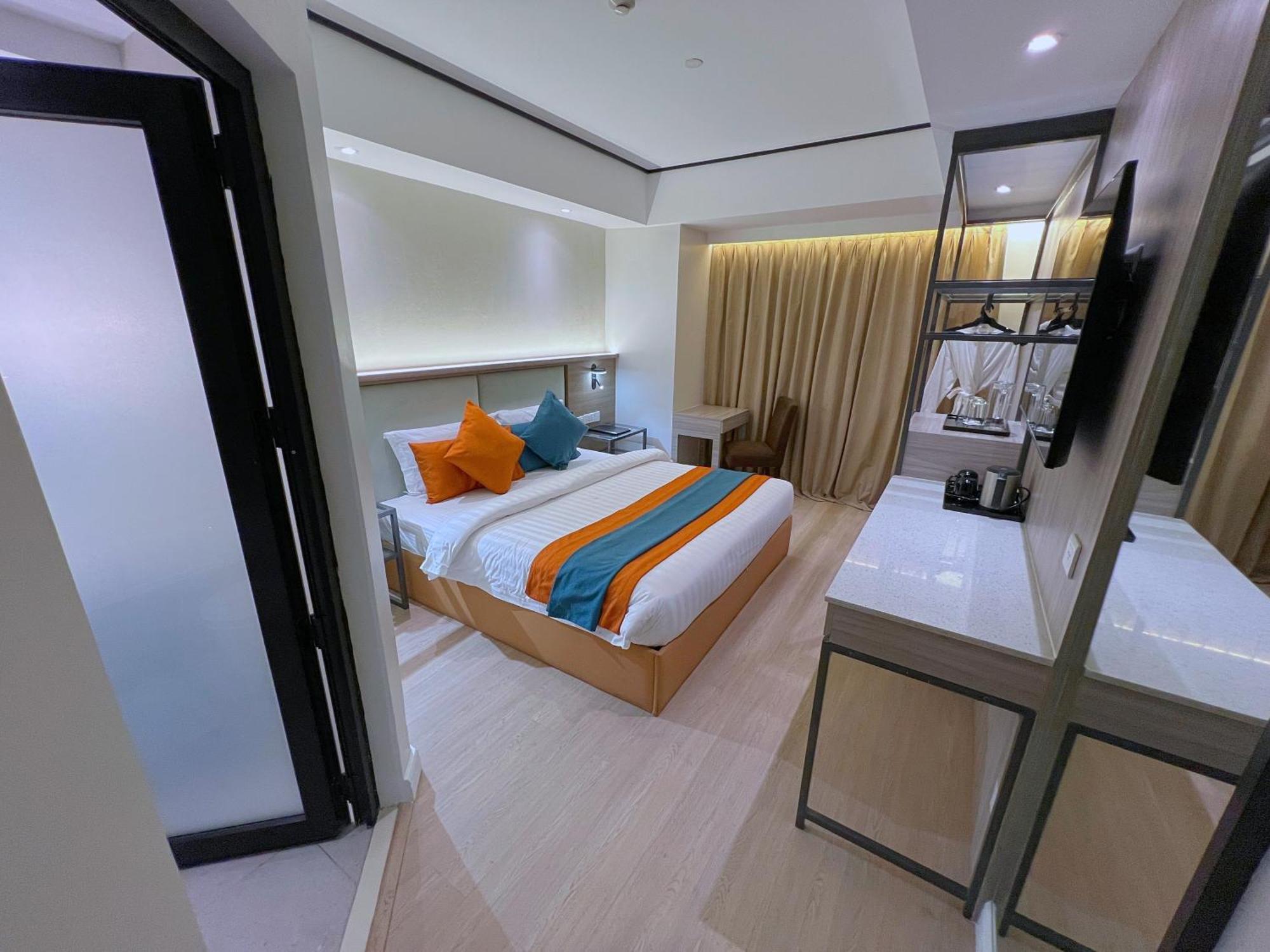 Modern No View Room